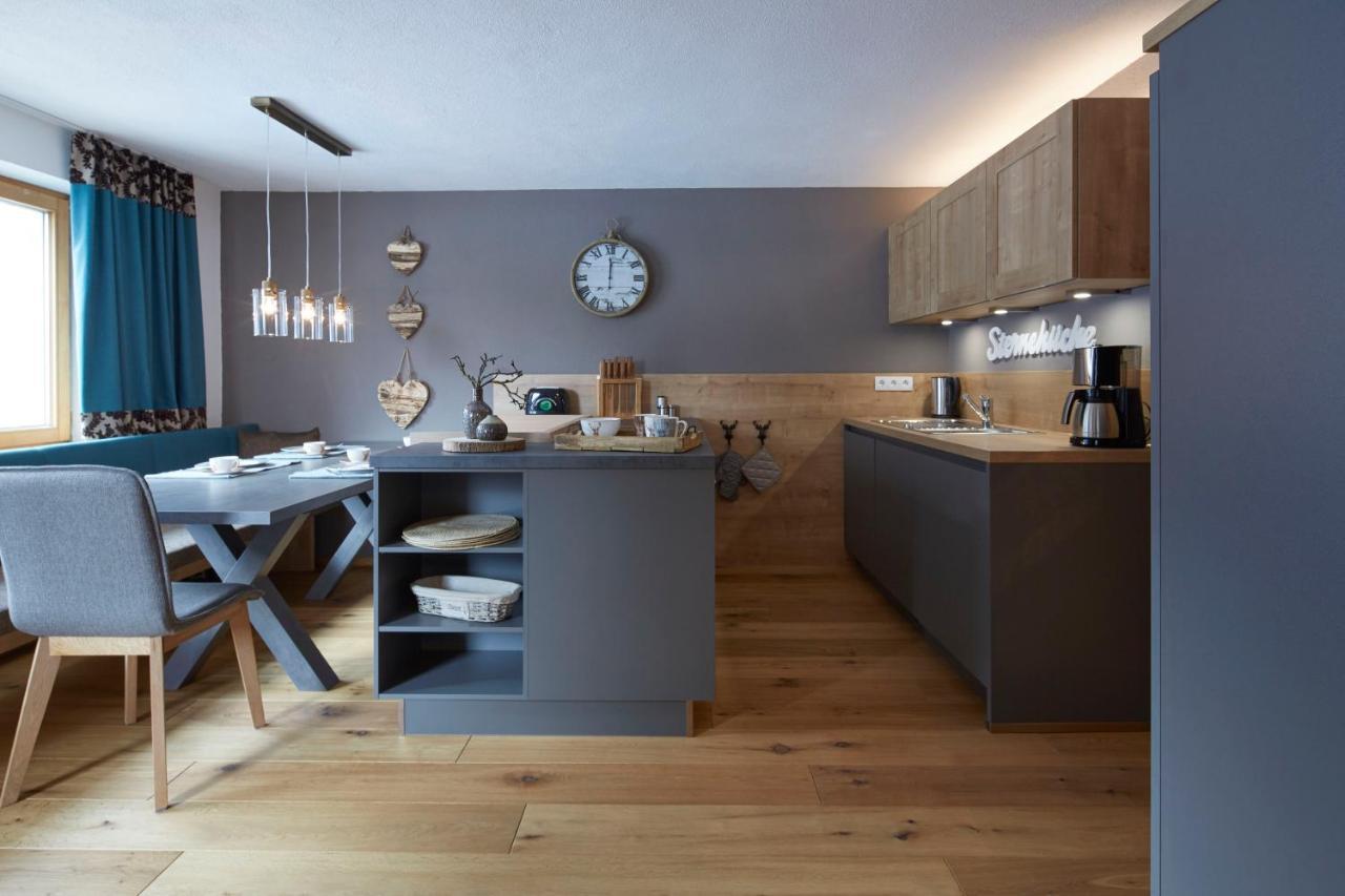 Alpenchalet Vils Tirol エクステリア 写真