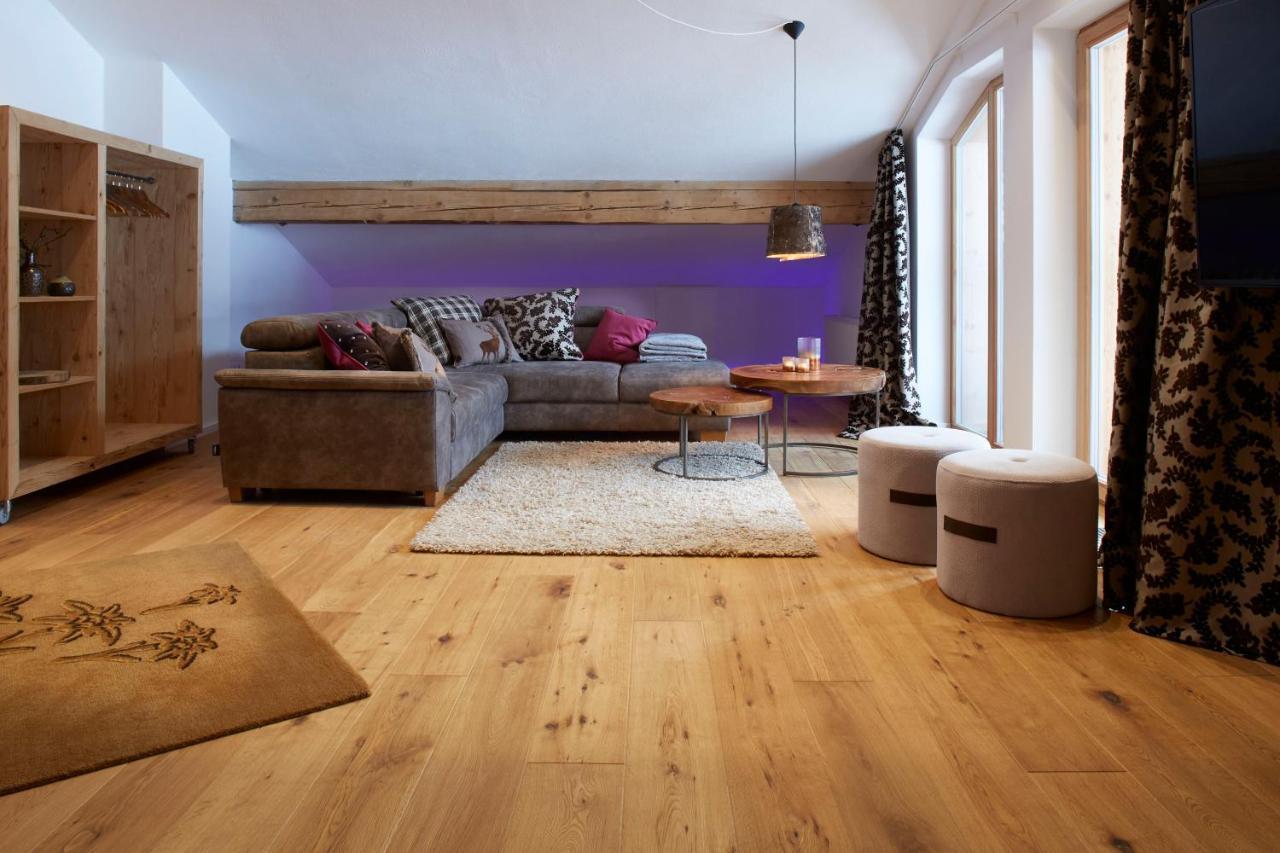 Alpenchalet Vils Tirol エクステリア 写真
