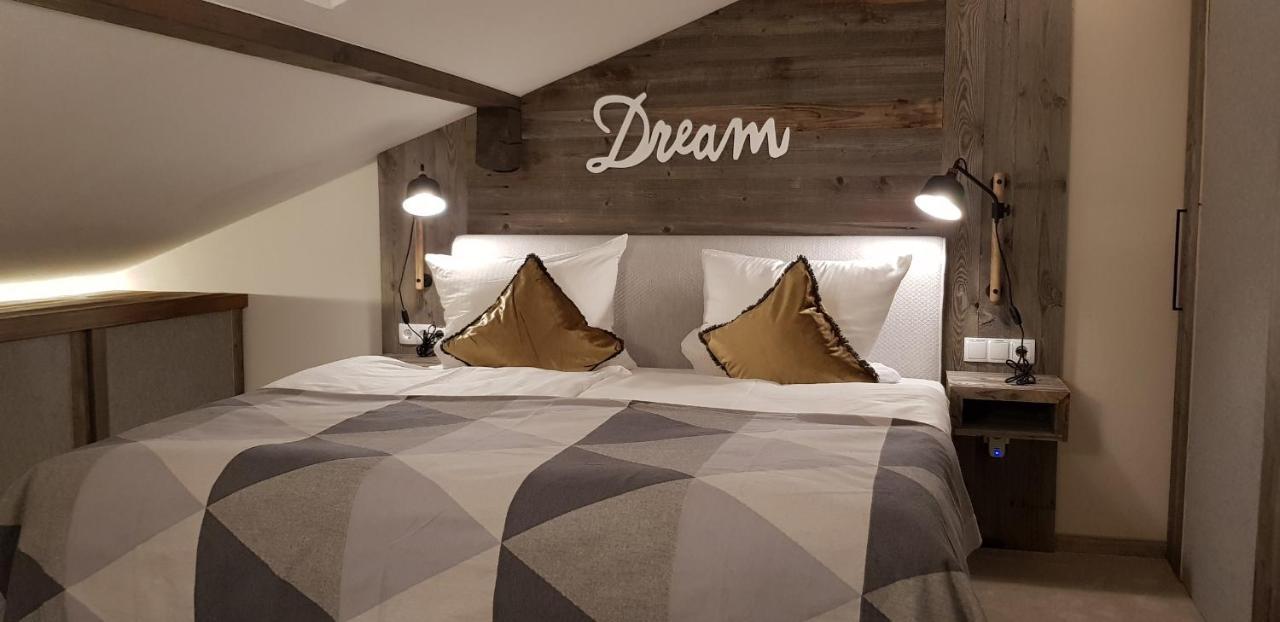 Alpenchalet Vils Tirol エクステリア 写真