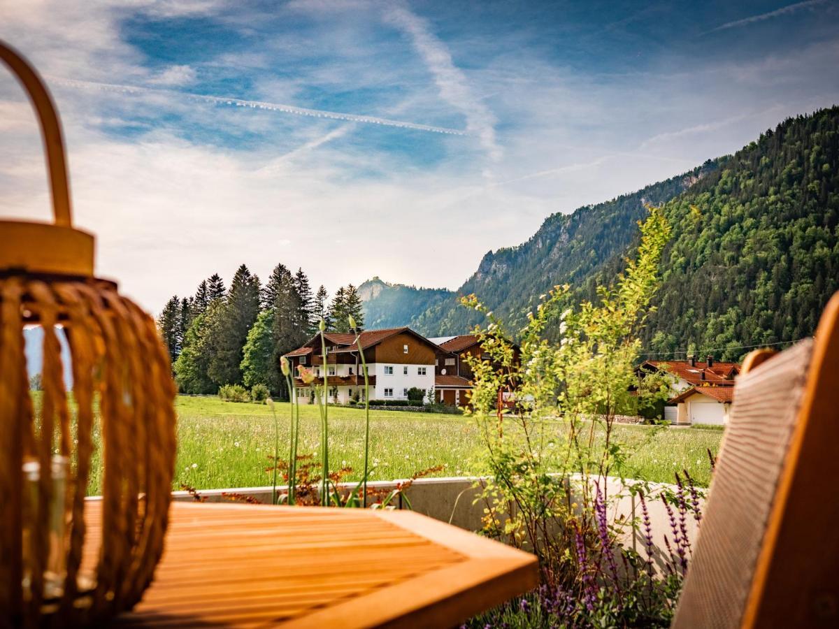 Alpenchalet Vils Tirol エクステリア 写真